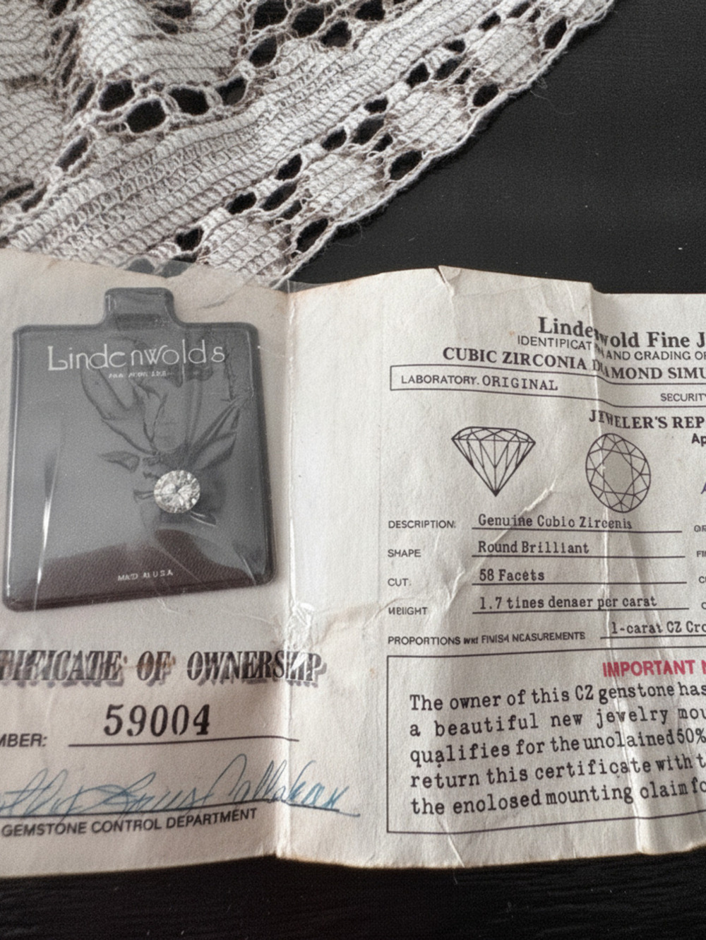 Lindenwold Fine Jewelers 1990 Genuine Cubic Zirconia Round Brilliant Cut Stone